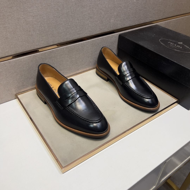 Pra*a leather shoes